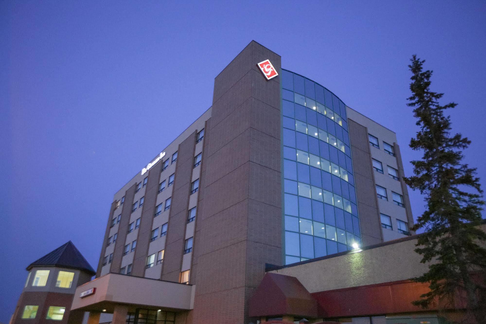 The Glenmore Inn & Convention Centre Calgary Exterior photo